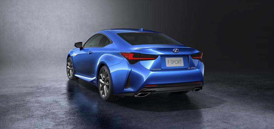  Lexus RC300h 2018 года  (WW) (фото 86 из 139)